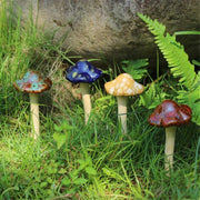 4 pezzi fatti a mano in ceramica squisita decorazione da giardino di funghi